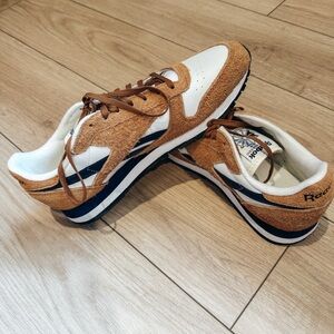 Reebok suede shoes size 11.5 men’s